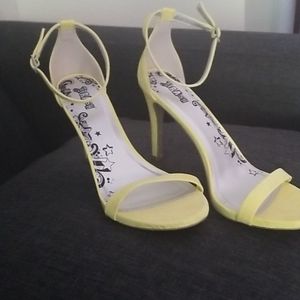 Bright yellow sandal pumps
